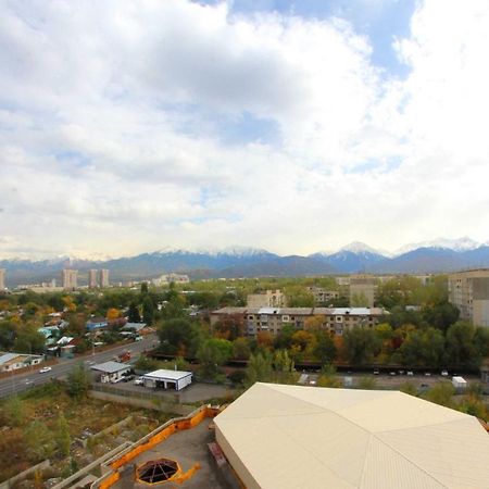 Razmestim В Жк Дуэт Almaty Exteriér fotografie